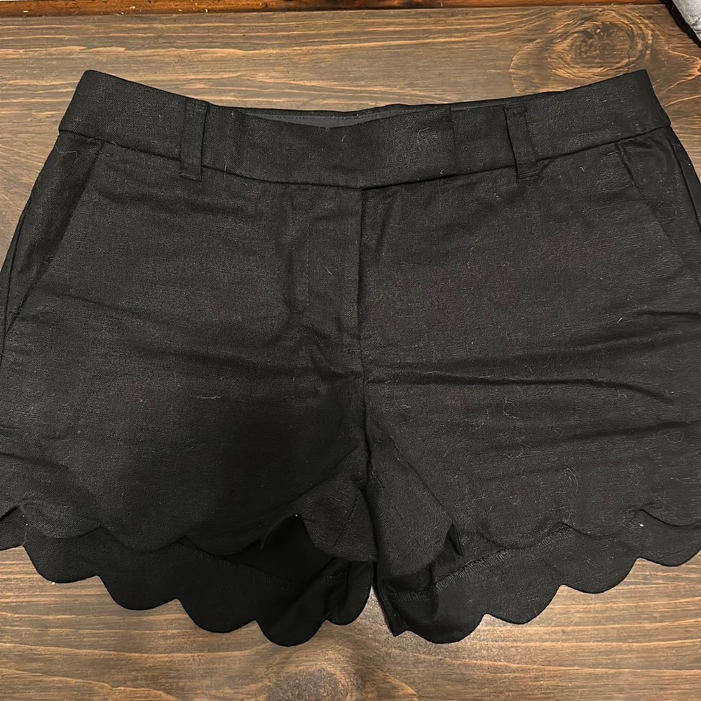 Size 4 black J.Crew shorts. Like new